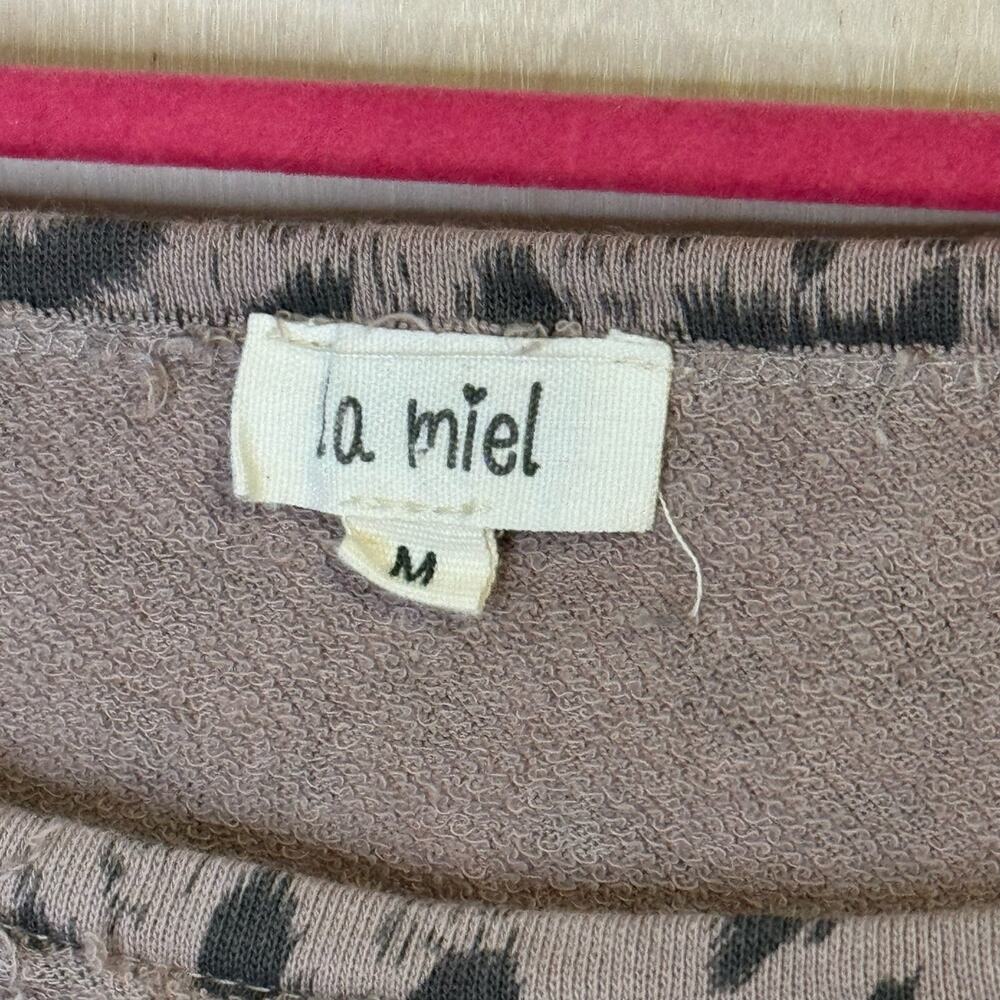 La Miel Dusty Pink Leopard Print Short Sleeve Top- Size M - Picture 4 of 8